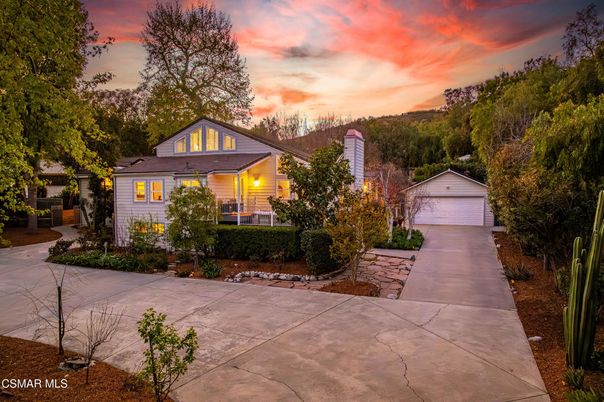 Backyard, Detached Garage, Exterior