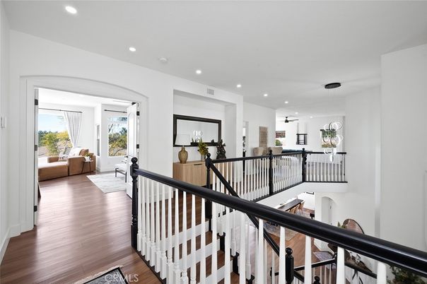 Interior, Pendant Lights, Recessed Lighting, Wood Texture Flooring