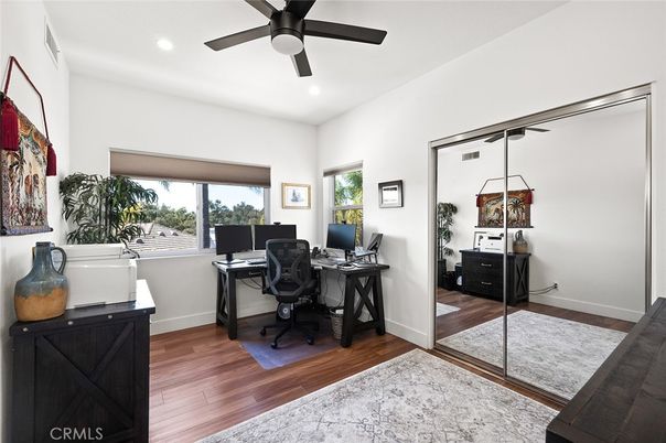 Home Office, Interior, Recessed Lighting, Wood Texture Flooring