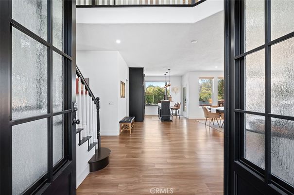 Chandelier, Dining room, Interior, Pendant Lights, Recessed Lighting, Wood Texture Flooring