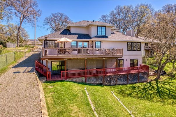 Backyard, Exterior, Facade, Farmhouse
