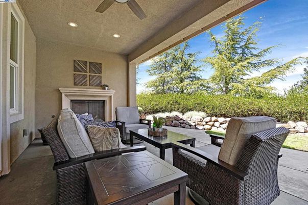 Exterior, Fireplace