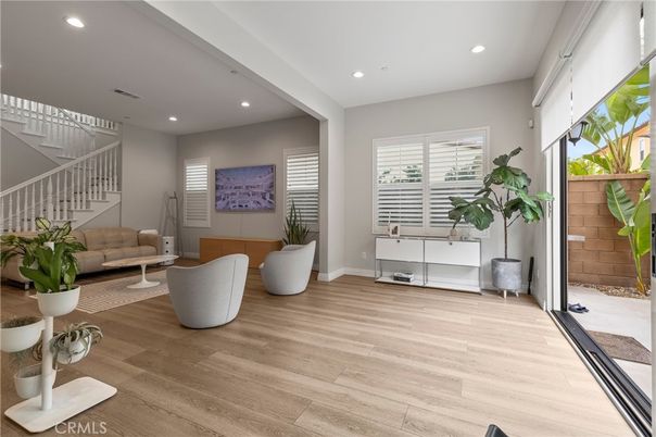 Interior, Living room, Recessed Lighting, Wood Texture Flooring