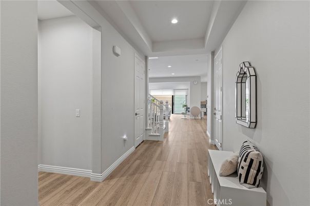 Interior, Recessed Lighting, Wood Texture Flooring
