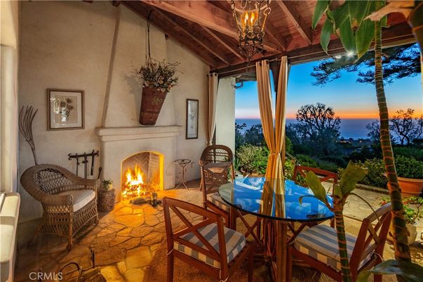 Exterior, Fireplace, Water