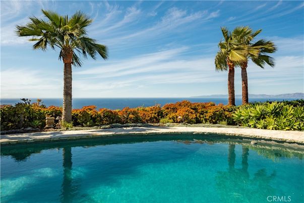 Exterior, Pool, Water