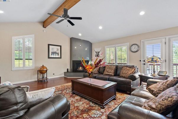 Fireplace, Interior, Living room, Recessed Lighting, Wooden Beams, Wood Texture Flooring