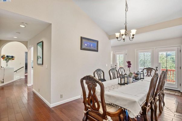 Chandelier, Dining room, Interior, Recessed Lighting, Wood Texture Flooring