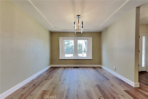 Empty room, Interior, Pendant Lights, Wood Texture Flooring