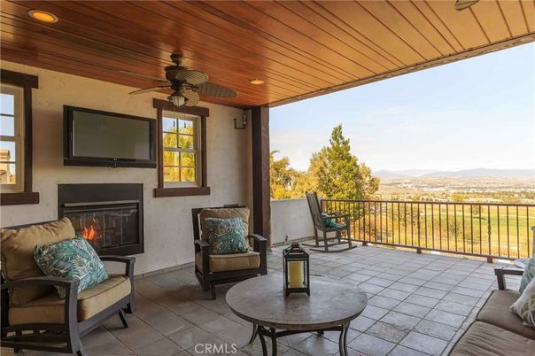 Exterior, Fireplace, Recessed Lighting