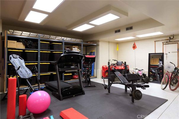 Fitness Equipment, Interior, Recessed Lighting