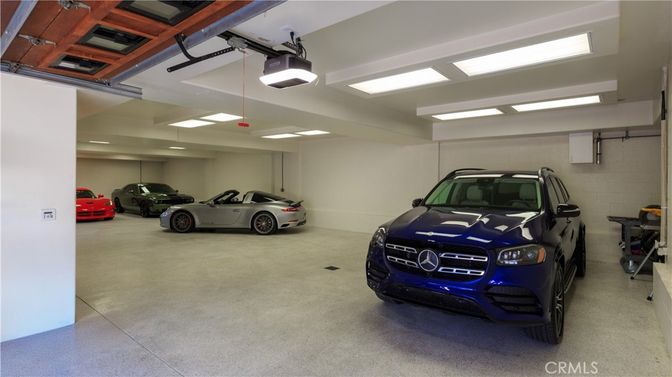 Garage, Interior, Recessed Lighting
