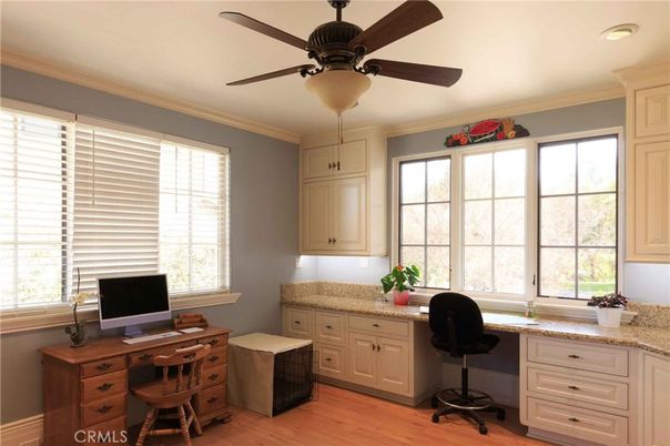 Home Office, Interior, Recessed Lighting, Wood Texture Flooring