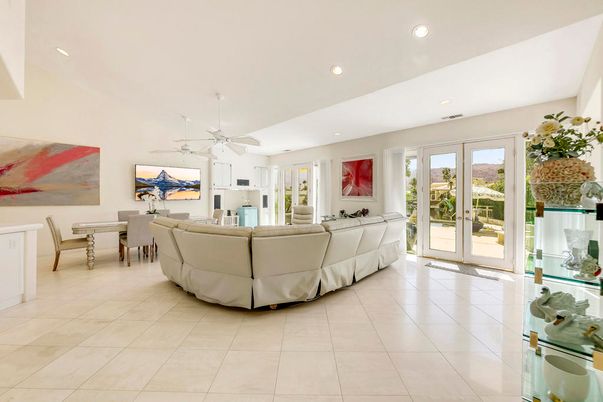 Dining room, Interior, Living room, Recessed Lighting