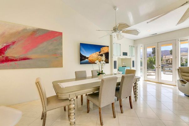 Dining room, Interior, Recessed Lighting
