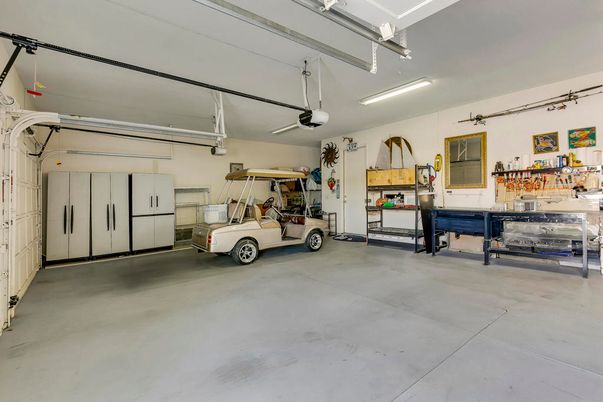 Garage, Interior