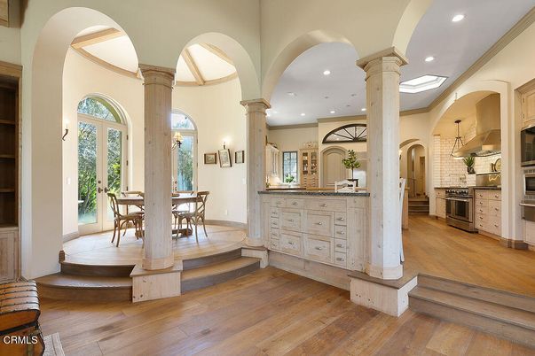 Dining room, Interior, Kitchen, Recessed Lighting, Stainless Steel Appliances, Wood Texture Flooring
