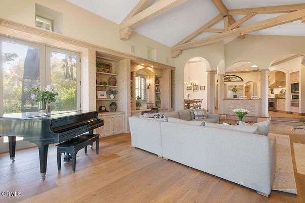 Interior, Living room, Piano, Recessed Lighting, Wood Texture Flooring