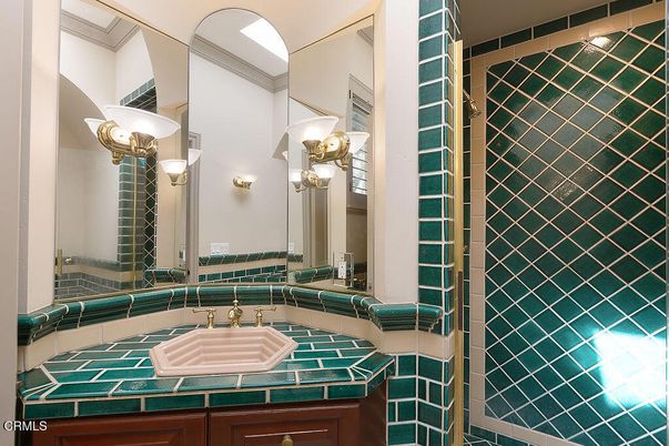 Bathroom, Interior, Tile Countertops