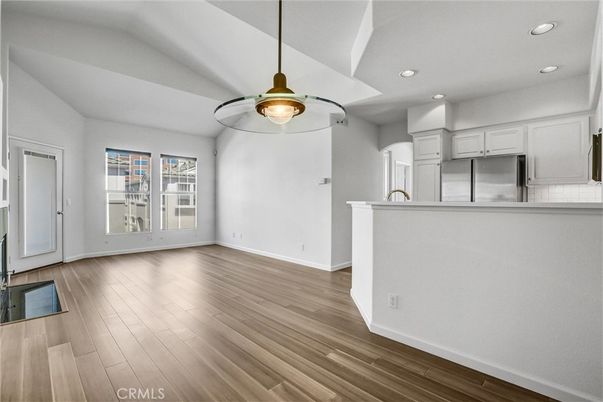 Interior, Kitchen, Pendant Lights, Recessed Lighting, Wood Texture Flooring