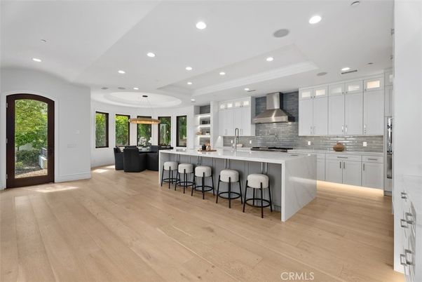 Dining room, Interior, Kitchen, Living room, Pendant Lights, Recessed Lighting, Stainless Steel Appliances, Wood Texture Flooring
