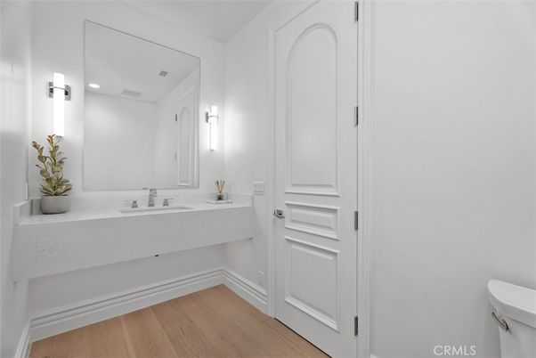 Bathroom, Interior, Recessed Lighting, Wood Texture Flooring