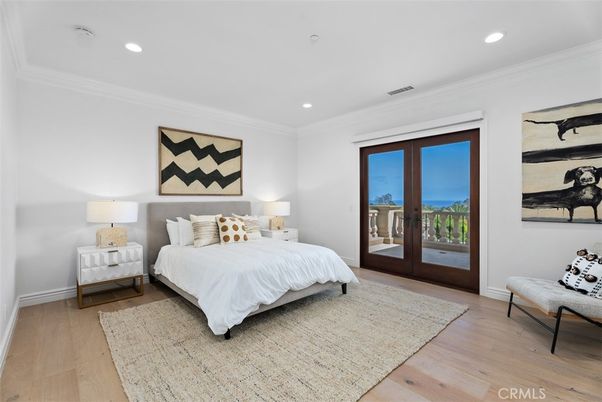 Bedroom, Interior, Recessed Lighting, Water, Wood Texture Flooring