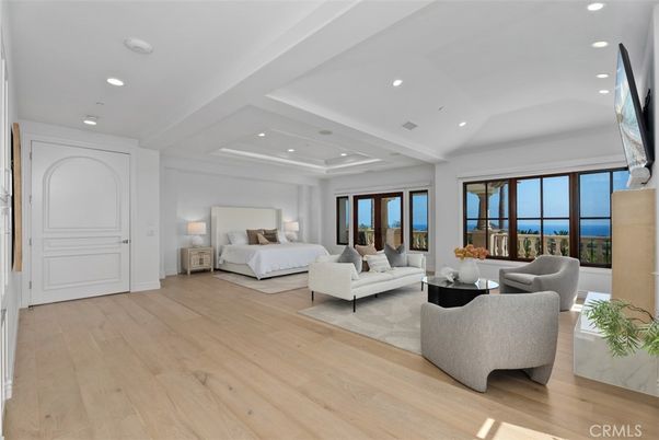 Bedroom, Interior, Living room, Recessed Lighting, Water, Wood Texture Flooring