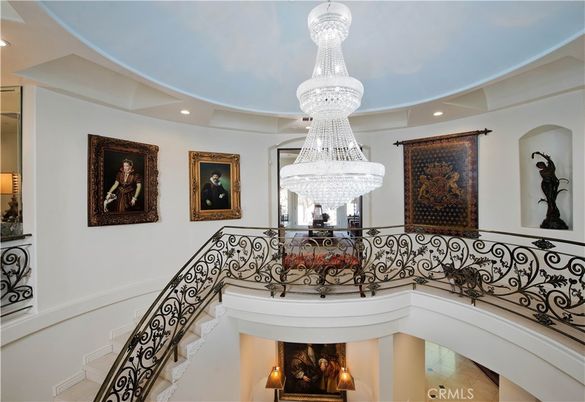 Chandelier, Interior, Recessed Lighting