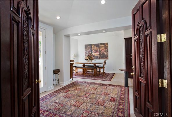 Dining room, Interior, Recessed Lighting