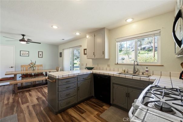 Dining room, Interior, Kitchen, Recessed Lighting, Tile Countertops, Wood Texture Flooring