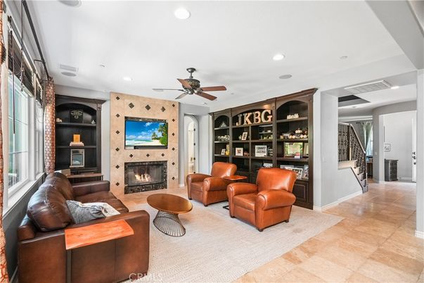 Fireplace, Interior, Living room, Recessed Lighting