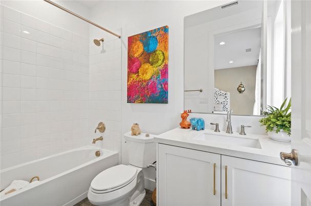 Bathroom, Interior, Recessed Lighting