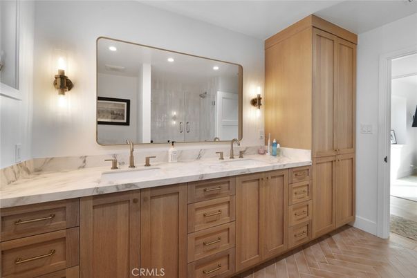 Bathroom, Dual Sink Vanities, Interior, Recessed Lighting, Wood Texture Flooring