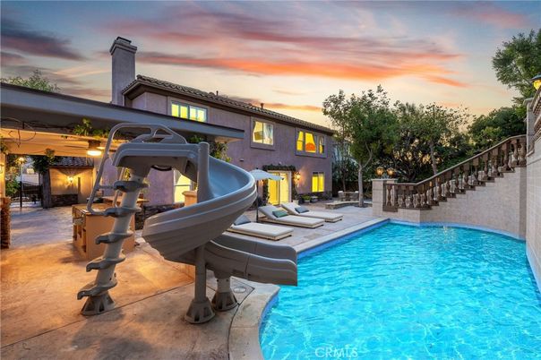 Exterior, Playground, Pool