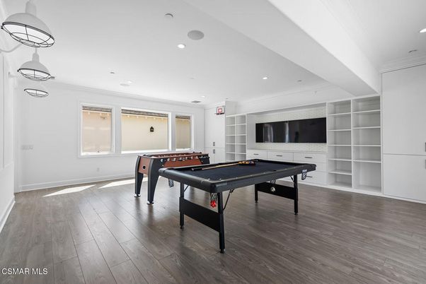 Billiard Table, Game Room, Interior, Pendant Lights, Recessed Lighting, Wood Texture Flooring