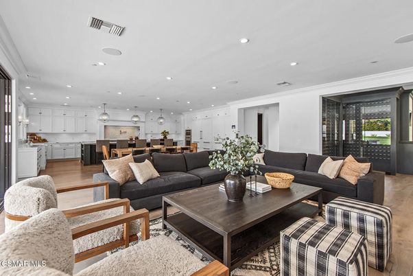 Dining room, Interior, Kitchen, Living room, Pendant Lights, Recessed Lighting, Stainless Steel Appliances, Wood Texture Flooring