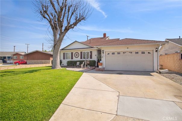 Attached, Backyard, Exterior, Facade, Ranch