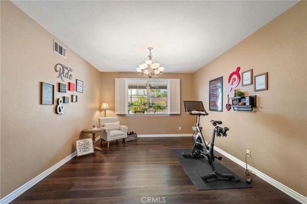 Chandelier, Fitness Equipment, Interior, Wood Texture Flooring