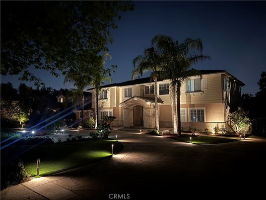 Backyard, Exterior, Facade, Modern