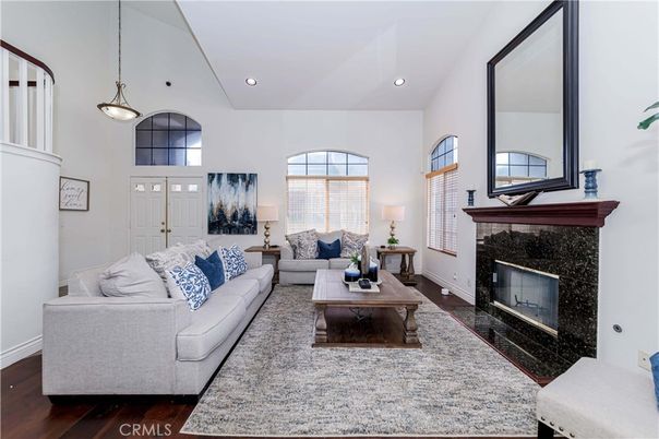 Fireplace, Interior, Living room, Pendant Lights, Recessed Lighting, Wood Texture Flooring
