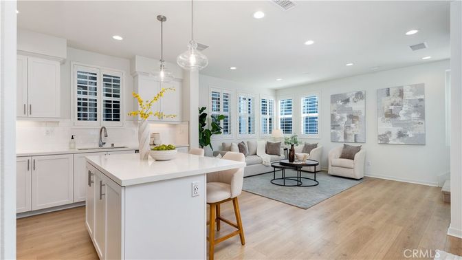 Interior, Kitchen, Living room, Pendant Lights, Recessed Lighting, Wood Texture Flooring