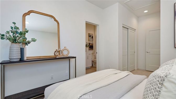 Bedroom, Interior, Recessed Lighting