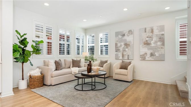 Interior, Living room, Recessed Lighting, Wood Texture Flooring