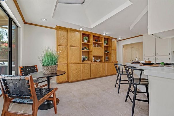 Dining room, Interior, Kitchen, Recessed Lighting
