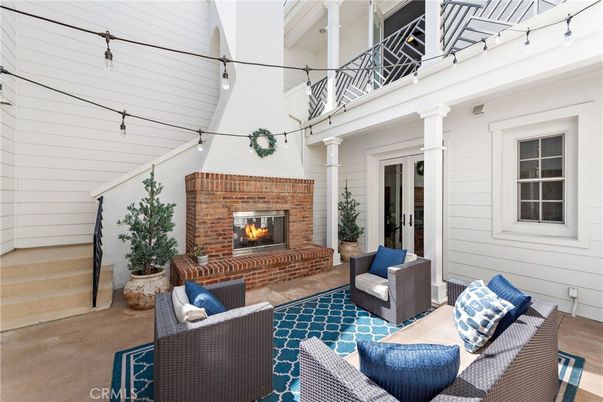 Exterior, Fireplace