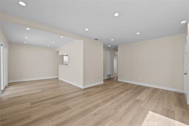 Empty room, Interior, Recessed Lighting, Wood Texture Flooring