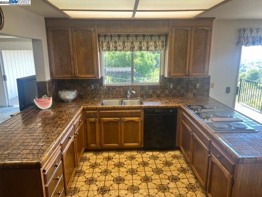 Interior, Kitchen, Tile Countertops