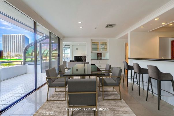 Dining room, Interior, Recessed Lighting