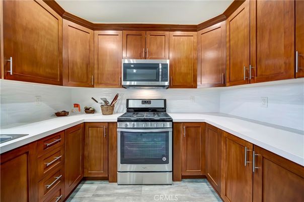 Interior, Kitchen, Stainless Steel Appliances